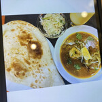 バングラキッチン西千葉 - オーナーのスマホの中再び。
      コチラは土曜日メニューのニハリセット！