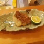 Akakichi - 白甘鯛の鱗焼き