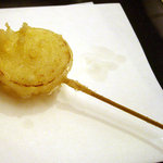 天ぷら すず航 - 「ゆりコース」の玉葱