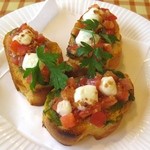 カンパネ食堂 - フレッシュトマトとモッツアレラのブルスケッタ（450円）