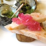 カンパネ食堂 - (09/6夜)前菜盛りのサーモンと？（失念）