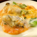 ズッケロ - クリーミィな牡蠣がベシャメルソースと絡んで更にクリーミィです