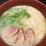 中国料理 百楽 - 今日は奈良の百楽に来ています。気軽に利用出来るのが良いよね(^.^) これは鴨ねぎラーメン。美味しいね。
