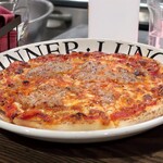 トリワイン ＰＩＫＯＳＨＨＨＵ - ミートピザ