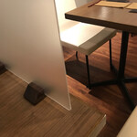 洋食・ワイン フリッツ - 店内ちょこっと雰囲気