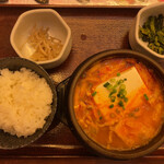 Kankoku Gohan Sakaya Daidai - 豚純豆腐セット