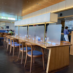 築地本願寺カフェ Tsumugi - 広々店内