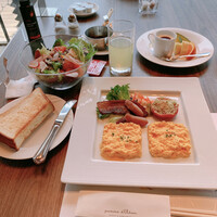 ポム・ダダン - 