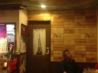 武州うどんあかねandみどりダイニング - お手洗いは、店内にある喫茶店キューポラで借りてね！