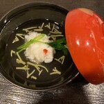 Giom Bengara - 絶品の出汁で味わう、鱧吸物