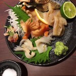 Tachiguizushi Hinatomaru - 貝刺し盛り