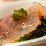 TAKASHI - ホウボウのカルパッチョ　山葵の茎のマリネ