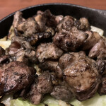 炭火居酒屋 くまさん家 - 地鶏の炭火焼き