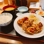 米米食堂 - 新塩鶏唐揚げ定食中