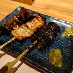 和食と炭火焼 三代目 うな衛門 - 鰻の串焼き