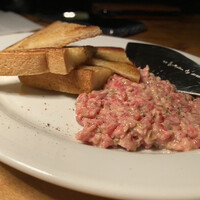 カルネジーオ イースト - 