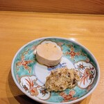 小判寿司 - 相馬のあん肝は、昨日水揚げして今日蒸したて、とてもフレッシュなあん肝、京都の奈良漬けを刻んで混ぜたあん肝