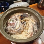 美酒美肴 はまゐ - 鯛めし(炊いた状態)