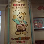 ケープコッド・クックオフ - （2013/2月）スウィート・ダッフィー期間の店内装飾