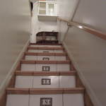 タヴェルナ・ポルチーニ - 階段、結構急かな？