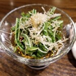 酒楽　ひろ喜 - 山菜(こごみ)のお浸し。
