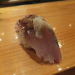 天寿し - 鰺、粉醤油で。