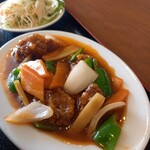台湾料理 華宴楼 - メインの酢豚