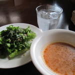 アルトモンテ - ランチのサラダとスープ
