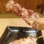 Sumibi Kushiyaki Kushichou - 軟骨はヒザ