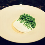 pesceco - 茹でスナップえんどう
      ジャージー牛のトロトロなカマンベール　
      オリーブオイルなど