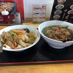 中華料理 萬福 - 料理写真:中華飯&台湾ラーメン¥770