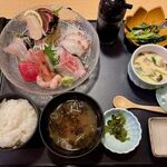 海のだいどこや - お刺身定食　2068円