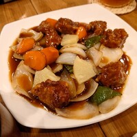 個室中華 頤和園 溜池山王店 - 