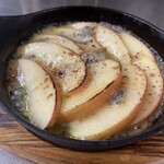 LEGARE - りんごとゴルゴンゾーラのオーブン焼き
