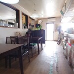 朱里 - 店内　西側