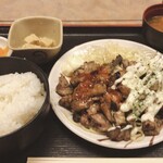 なごみや - 鶏ももW定食