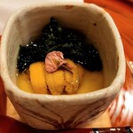 馬車道 大かわ - 白魚の茶碗むし、赤ウニ、アオサ海苔