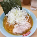 横浜ラーメン 町田家 - 