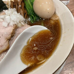 麺処 ほん田 - 魚介不使用の鶏豚スープ