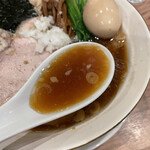 麺処 ほん田 - 醤油がキリっと効いてます