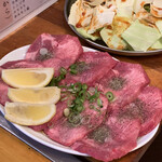 焼肉ホルモン 万千 - 