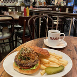 GRILL BURGER CLUB SASA - "限定10食"
      【5月のMonthly Burger】
      『自家製コチュジャンソースのチャプチェBurger¥1,250』
      『HOT COFFEE¥270』
      ※平日ランチは、ソフトドリンク付