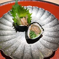 鳥焼き 小花 - ①鶏胸肉低温調理のガリ大葉胡瓜巻き