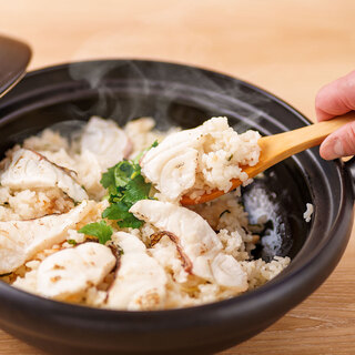 【午餐】 可以品嘗到“無限暢食”的大受歡迎的鯛魚飯!