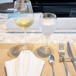 La Brianza - ラングドック・ルーションシャルドネ。なかなかラングドック・ルーションが覚えられない私^^;　やさしい爽やかさもあって落ち着きもあって美味しい。