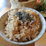 ウナ・カメラ・リーベラ - 玄米