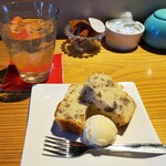 カフェ ドゥ オリーブ - ランチデザート(甘栗のパウンドケーキ)