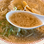 ガンジャ ラーメン - ガンジャラーメンのスープ
