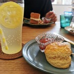 キャストオン - 