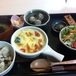図書館前カフェこころ - 塩豆腐山芋グラタン　芋ごはんもあるし小芋までｗ